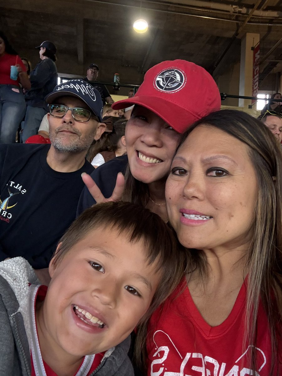 Clips girl tweet media