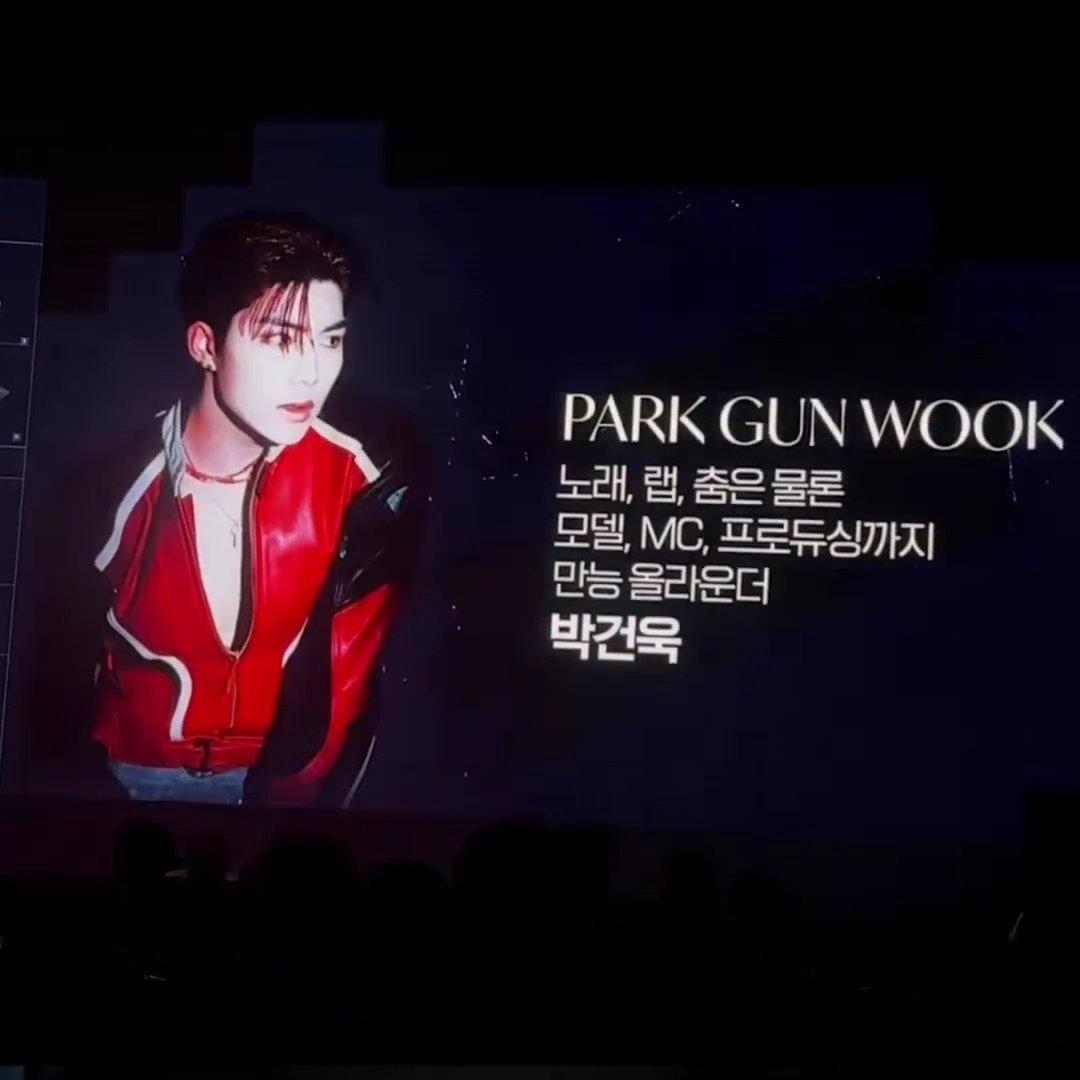 wooksogood's tweet photo. Gunwook really manifested his career in this intro

Model : Colorgram ✅️
MC : M Countdown ✅️
Produser : ZB1 6th Mini Album [ASCEND-] Track 4 Customize ✅️ https://t.co/IJDqgoGZ8m