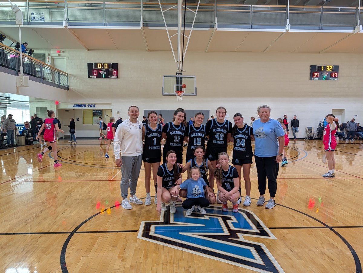 CoachEvanBell's tweet photo. CONGRATULATIONS to our @PGHCircuit #PGHMICollegeTour 15U Gold Champions🏆 @MIpremierbball 15U Dean! Hard fought victory. Hadyn Tenbrink was a freaking warrior. Pops up after a hard foul to sink two free throws, comes back into the game taped up to swish a slot three, Helped seal the win at the line late, was a thief on defense, poised with the ball, perimeter scorer, did it all. She's the 15U Gold Championship MVP.