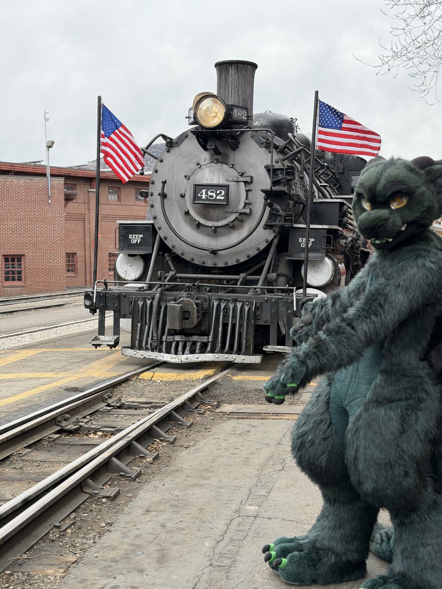 Sigraenn the floofderg tweet media