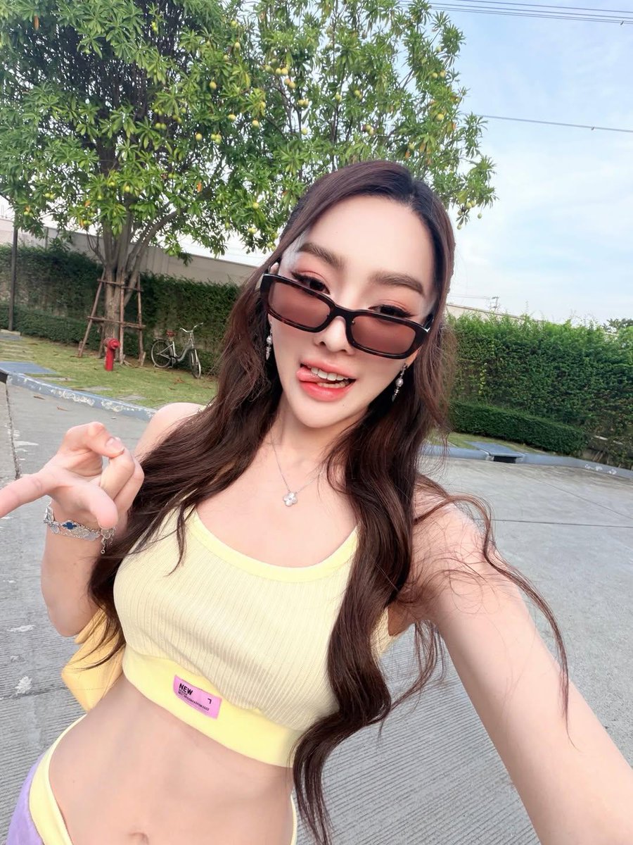 ผมไม่อยากขึ้นสวรรค์ผมไม่มีเพื่อนที่นั่นซักคน tweet media