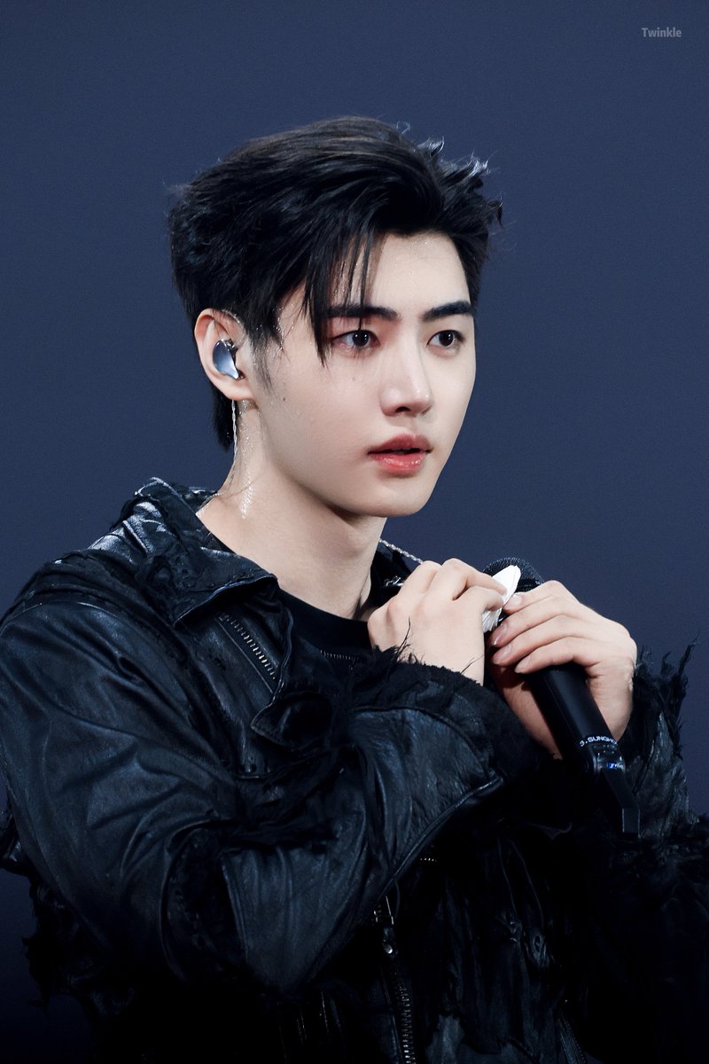 𝐓𝐰𝐢𝐧𝐤𝐥𝐞 (fan acc) tweet media