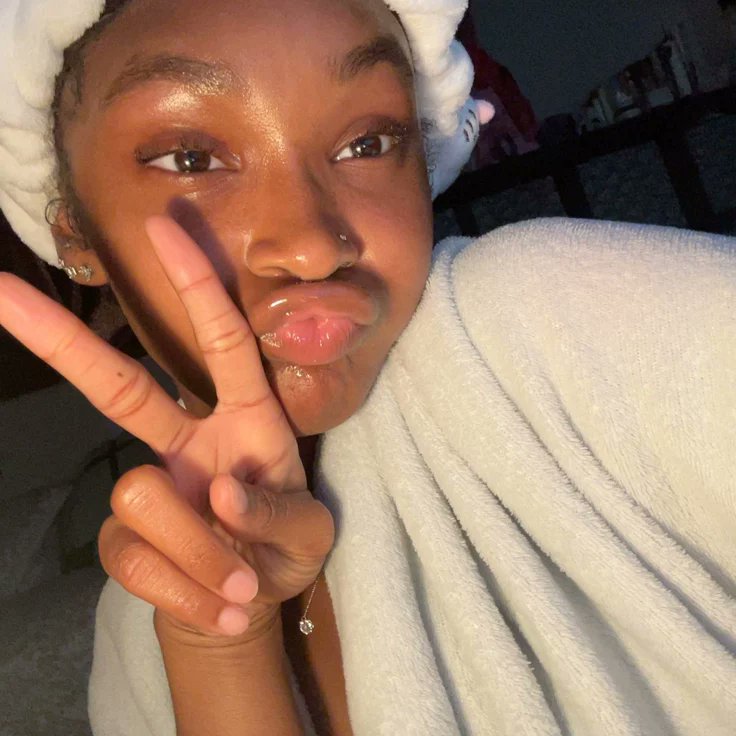 reg_gie😛💞 tweet media