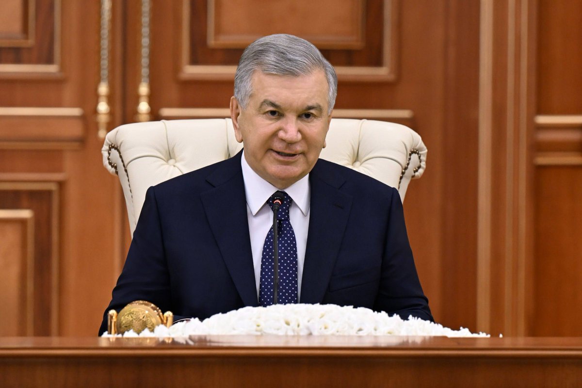 president_uz's tweet image. As part of the #ADB Annual Meeting, President Shavkat #Mirziyoyev received a Japanese delegation led by Minister of Finance @satsukikatayama.

They agreed to accelerate the implementation of major projects in renewable energy, healthcare, IT, transport, and agriculture.