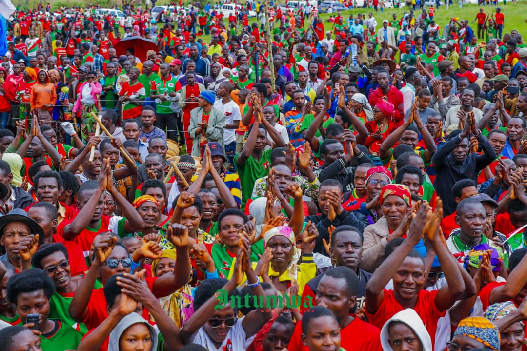 Intumwa Burundi tweet media