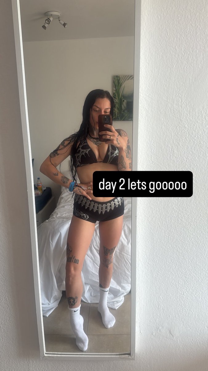 GoddessAmberleigh🖤 tweet media
