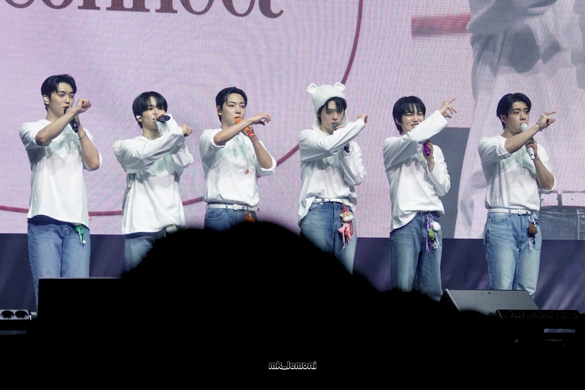 260425 2026 ONF Fanmeeting [Re:Connect]

라이츠옾!!!😊

#온앤오프 #ONF