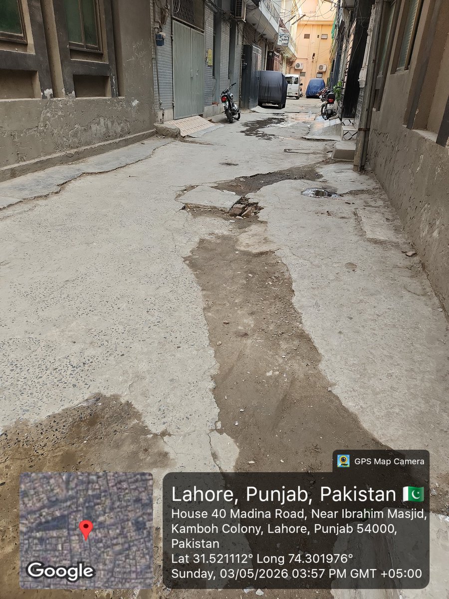 SamiSheikh1's tweet photo. Ye clifton colony lahore ali street ki picture hain main isi street may rehta hn humari gali ki halat bht kharab hai jo pics may ap dkh skte hain kindly humari gali banwa dein r sewerage bhi shukria
@CMComplaintCell @GovtofPunjabPK @MaryamkoBatayn @SaimaFarooq https://t.co/IJt8UKTq2p