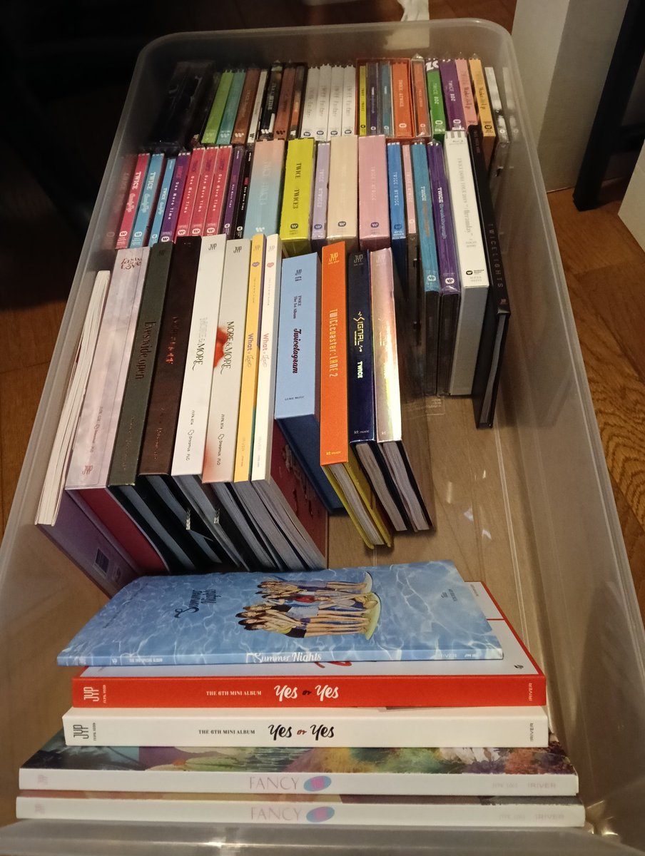 okimontagames's tweet photo. 部屋の掃除してると出てくるオタクしてた頃の戦利品
これ以上買ってた時期があると思うと元気やったな俺。。ってなる https://t.co/tyyd85suJV