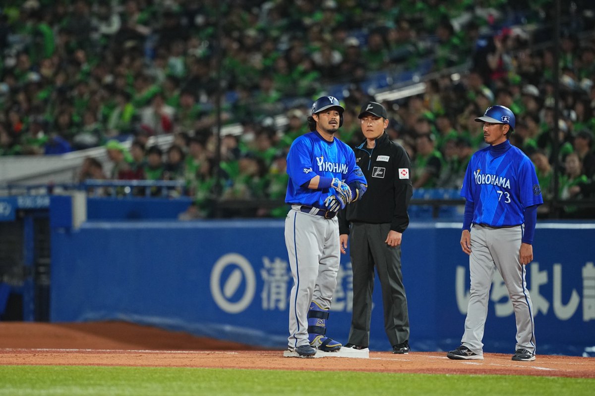 横浜DeNAベイスターズ tweet media