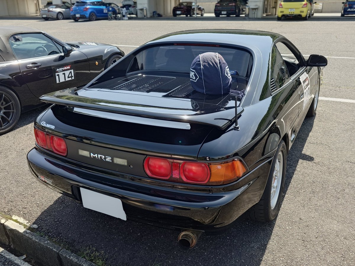 ライ tweet media