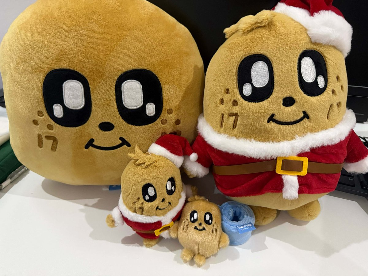 spicykimchiyow's tweet image. Kimja Family kulang pa sila 😂🥔

#miniteen #seventeen #mingyu