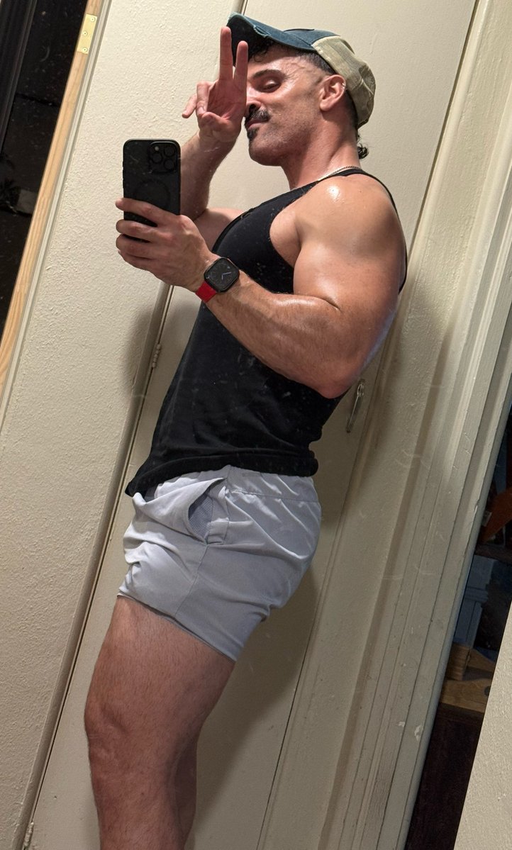 ranj789's tweet image. Sup yall #SundayFunday
