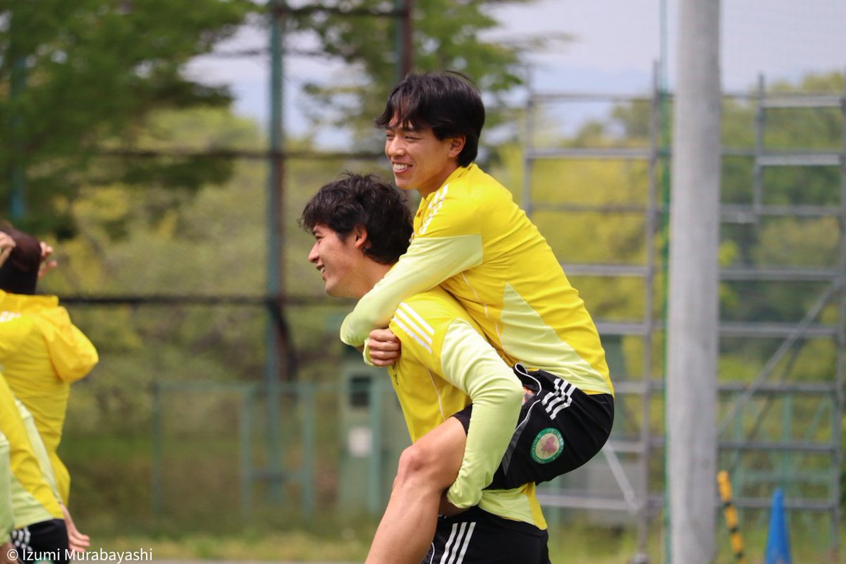 村林いづみ tweet media