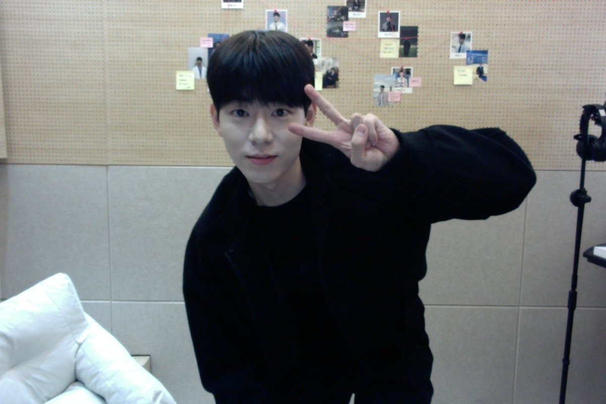 cafe_hs990503's tweet photo. 🖤 https://t.co/E6FFvNtPv6