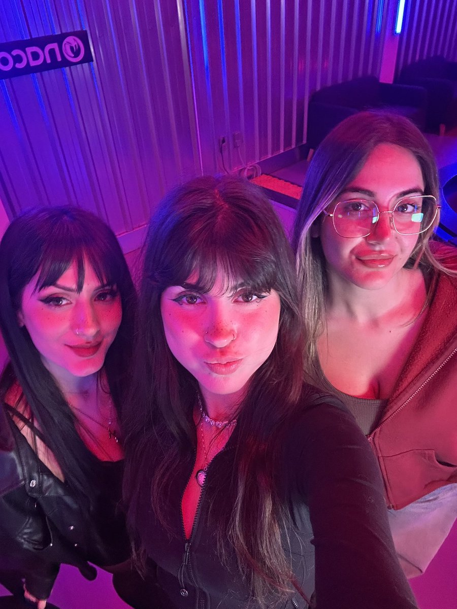 4bby tweet media