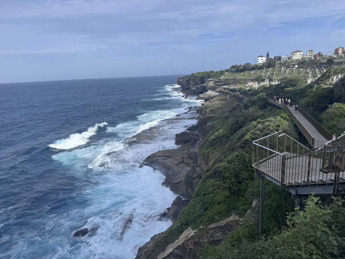DadRebooted's tweet photo. Bondi to Coogee walk… stunning.

Decided to walk it back as well.
3h 25 later… this wasn’t a walk, it was a poor life choice. https://t.co/neEtcAfi9f