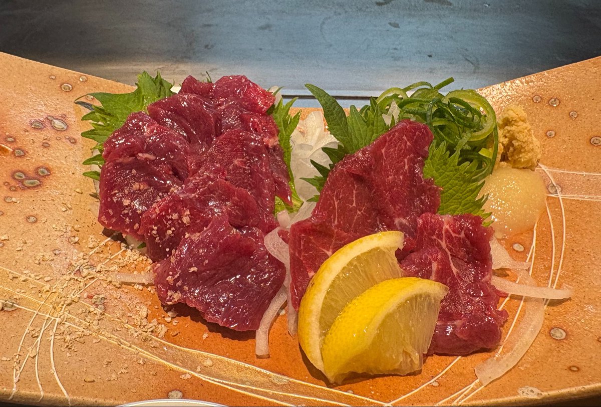 モノトン tweet media