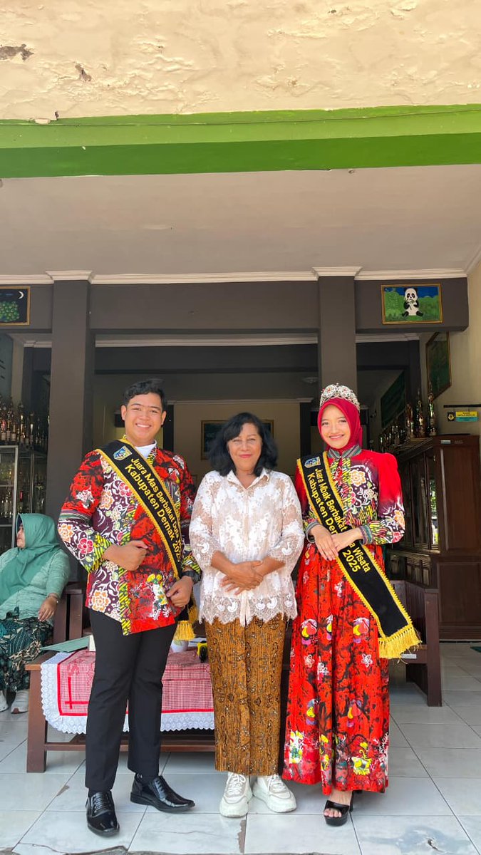 smp1dmk's tweet photo. Masih dalam rangkaian acara Hari Pendidikan Nasional https://t.co/2OkiZZBgRj