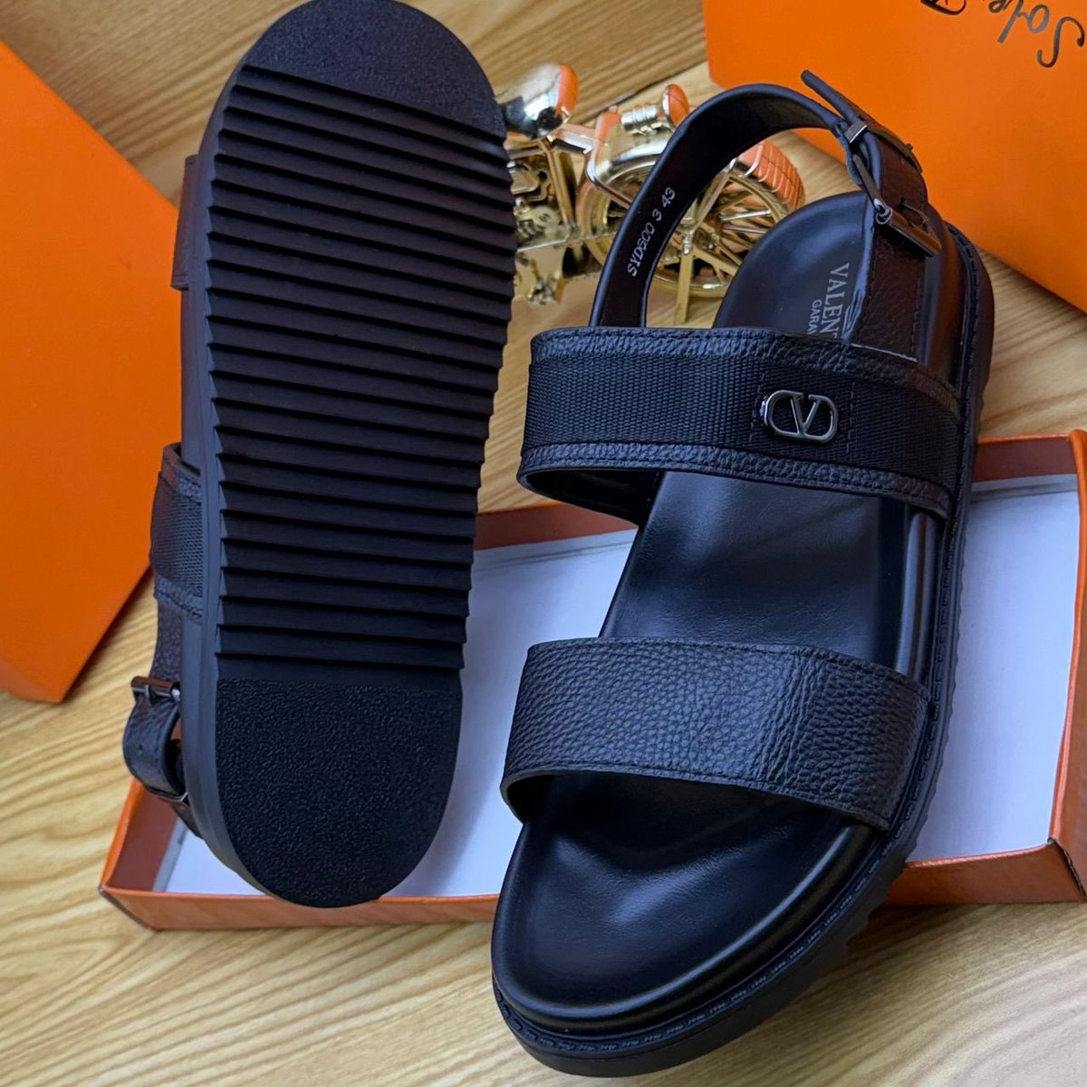 66 SNEAKERS 👟🇨🇲👞 tweet media