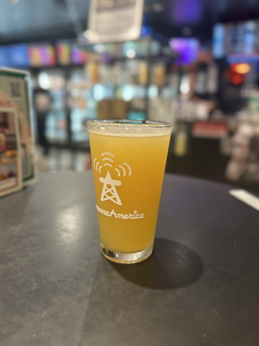 saxmami's tweet photo. 夜行で実家帰るよー🍺 https://t.co/MHCFlN0iZA