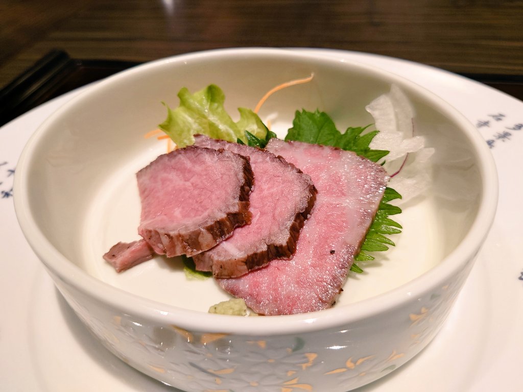 青 tweet media