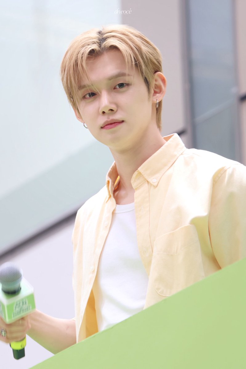 dneoce_'s tweet image. 260503
👀
.
#YEONJUN #SOMERSBY #TXT #연준 #최연준