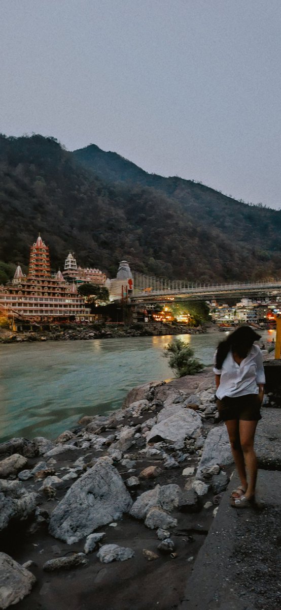 txnuushree's tweet photo. took a long weekend, all rested. rishikesh was slowed down and calm. then air india effed it up :/ https://t.co/7eGzoiGHur