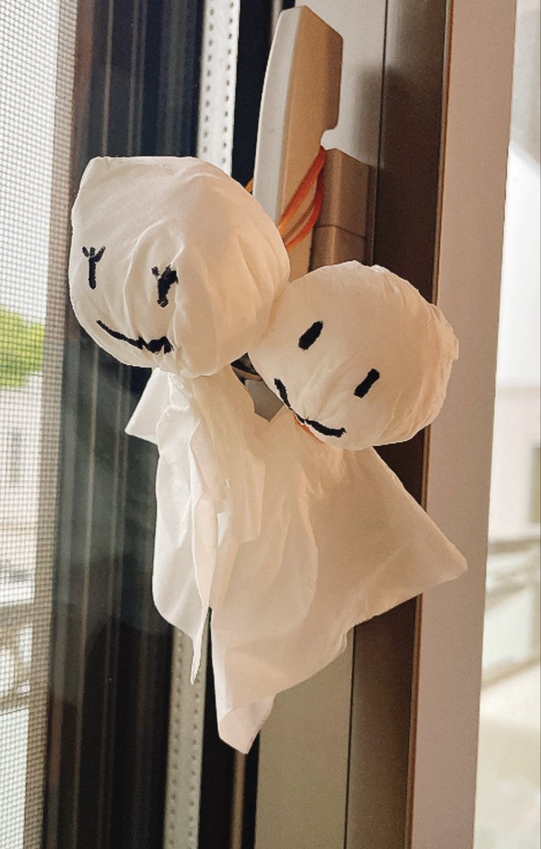 berry_15cookie's tweet photo. 衝撃の雨女なので
明日晴れてほしくててるてる坊主作った https://t.co/aQtPmNKEH7