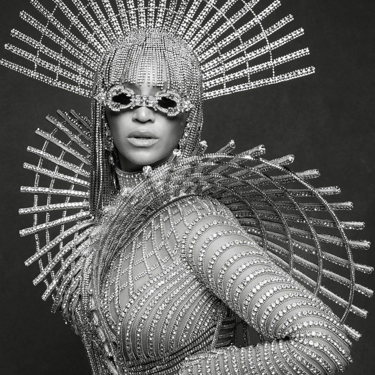 Everything Yoncé 🐝 tweet media