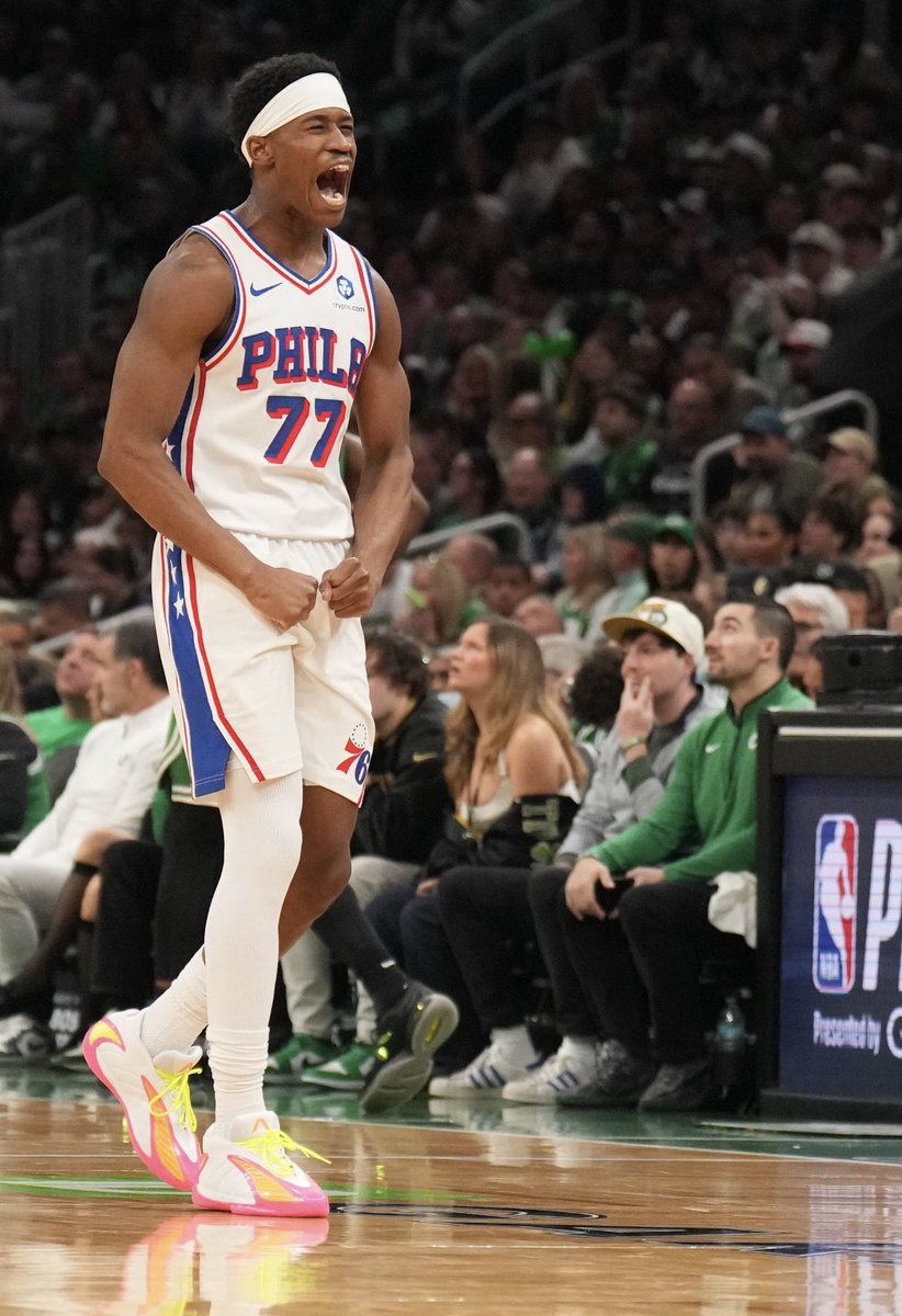 carlesortiz's tweet image. VJ Edgecombe in #Sixers’ #NBAPlayoffs Game 7 W @ BOS:

23 PTS, 6 REB, 4 AST, 5 3PM

&amp;gt; 1st rookie EVER w/ 20+ PTS, 5+ REB, &amp;amp; 5+ 3PM in a G7

&amp;gt; most PTS by a rookie guard in a G7 since Jerry West (1961)

&amp;gt; joins Tatum as the only players EVER w/ 20+ PTS in a G7 at age 20 or younger