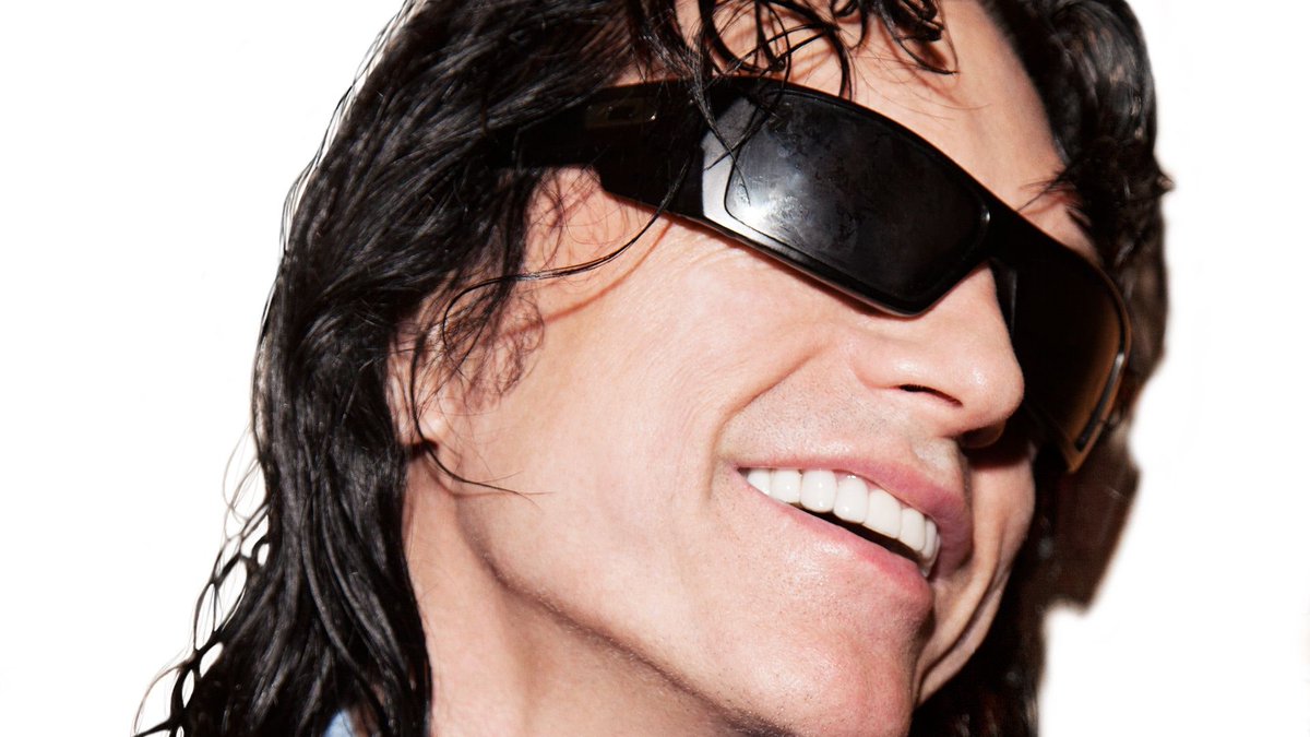 Tommy Wiseau tweet media