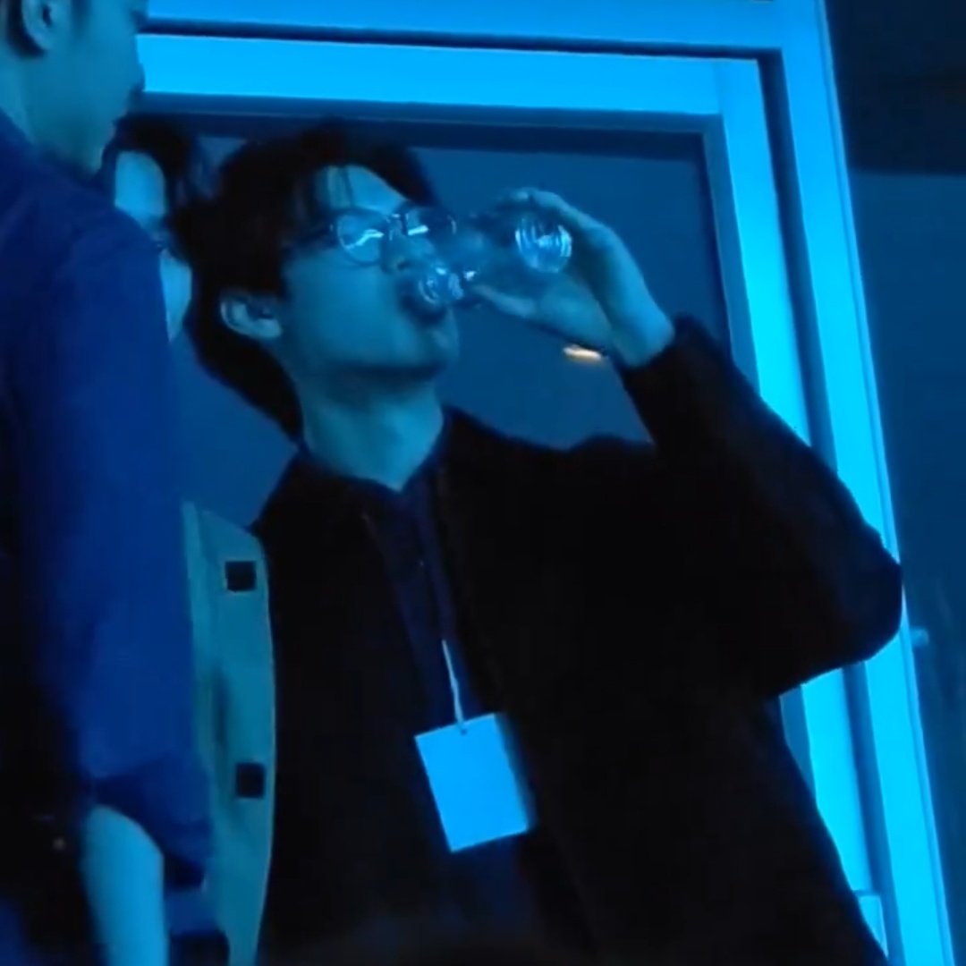 🥤 tweet media