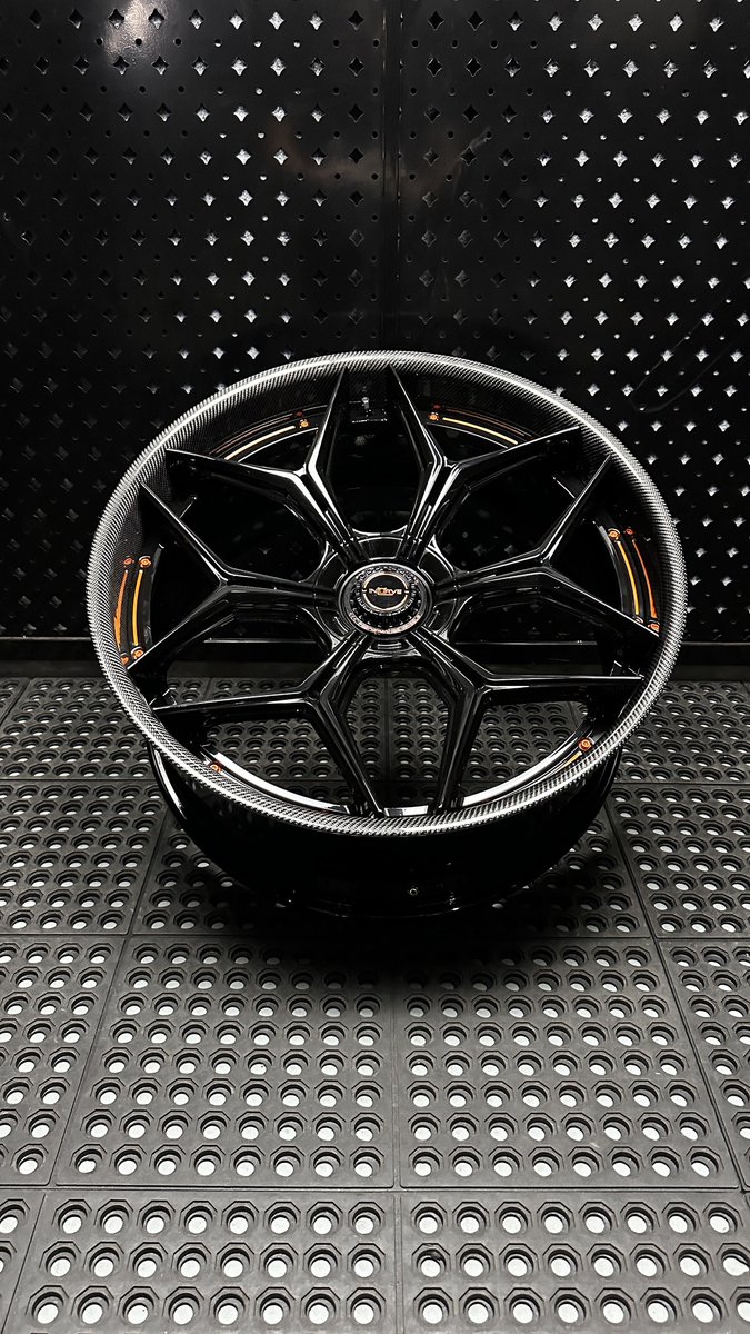 premierautodes's tweet image. Audi RSQ8
Wheel: CL2-S60 | 2 Pc
Size: Front 24x10.5 | Rear 24x10.5
Contact us for all UK &amp;amp; European enquires
Premier Auto Design Tel: ++[0]7397 258 715
Website: incurvewheelseurope.com
Email: info@incurvewheelseurope.com  #incurvewheelsuk #incurvewheels #audi #rsq8 #audirsq8 #suv