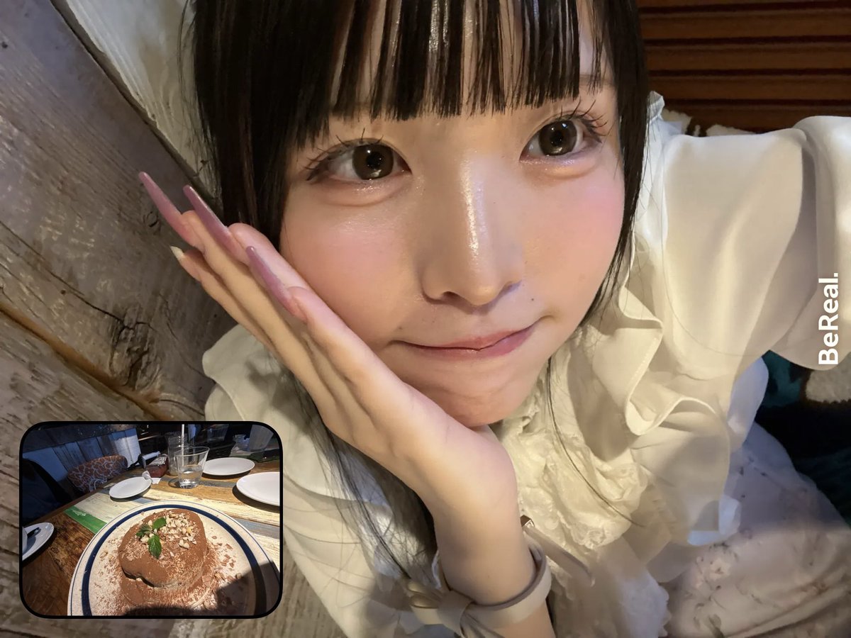 mero8ks2's tweet photo. BeRealは可愛い顔と美味しいご飯を写す為にあります⭐️ https://t.co/Szzn8HuvDw