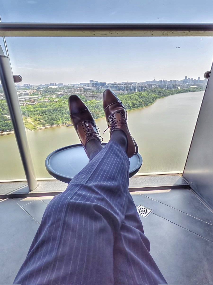 SUITRike's tweet photo. A suit is the best match for a man https://t.co/hIiozeOKdM