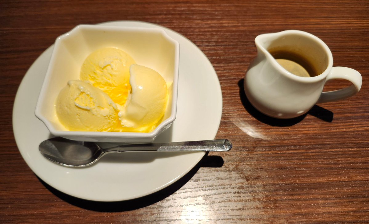 ビクトリー勝 🏯⛩️⚽️🎶🍰🍜🚄 tweet media