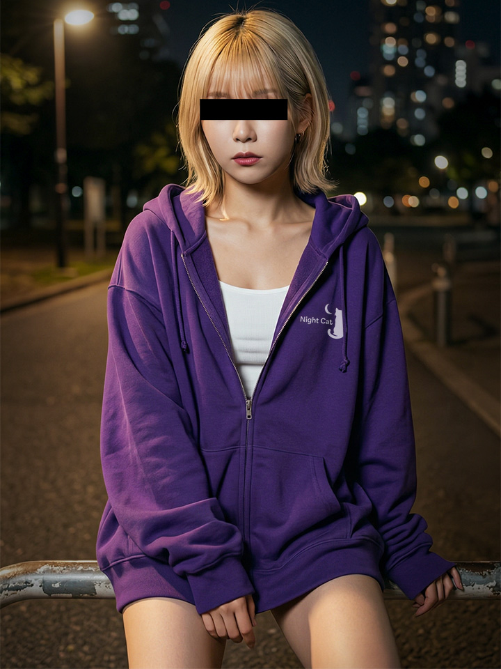 yoruneko_girl's tweet image. GWももう中盤？終盤？
みんな楽しんでる？

#パーカー #hoodie