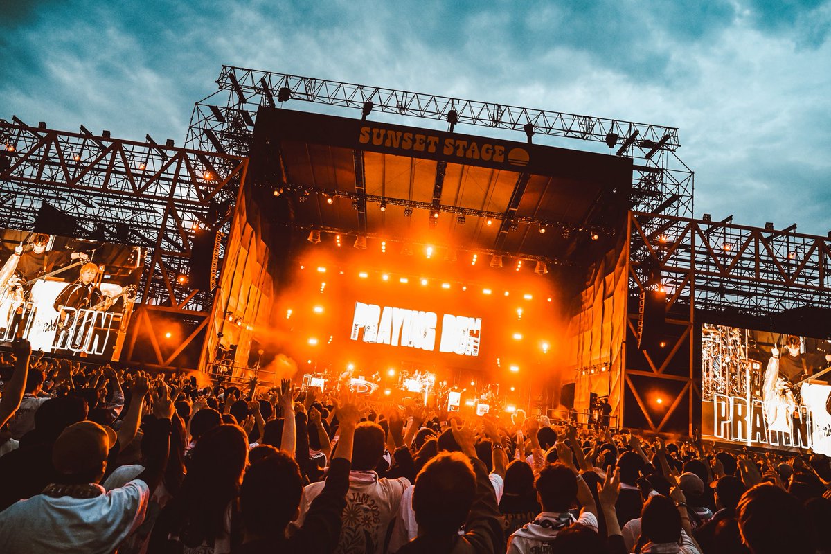 UVERworld_Staff_ tweet media