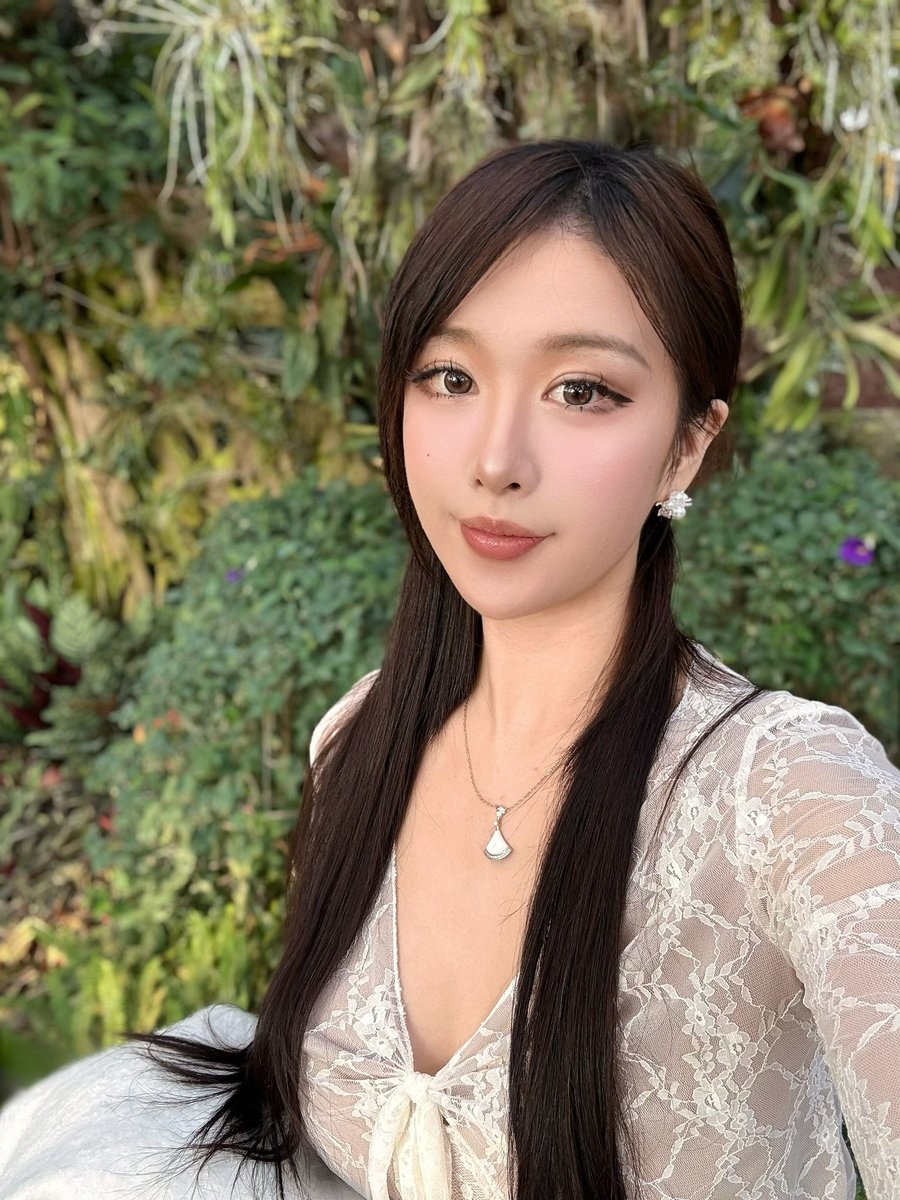 lanayangcrypto's tweet photo. GM🎍🪴🖼️ https://t.co/XtAozOX0Qz