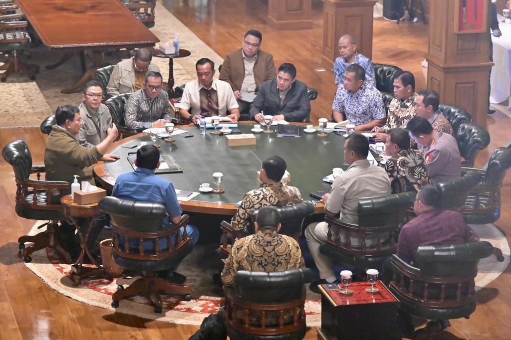 Sekretariat Negara tweet media