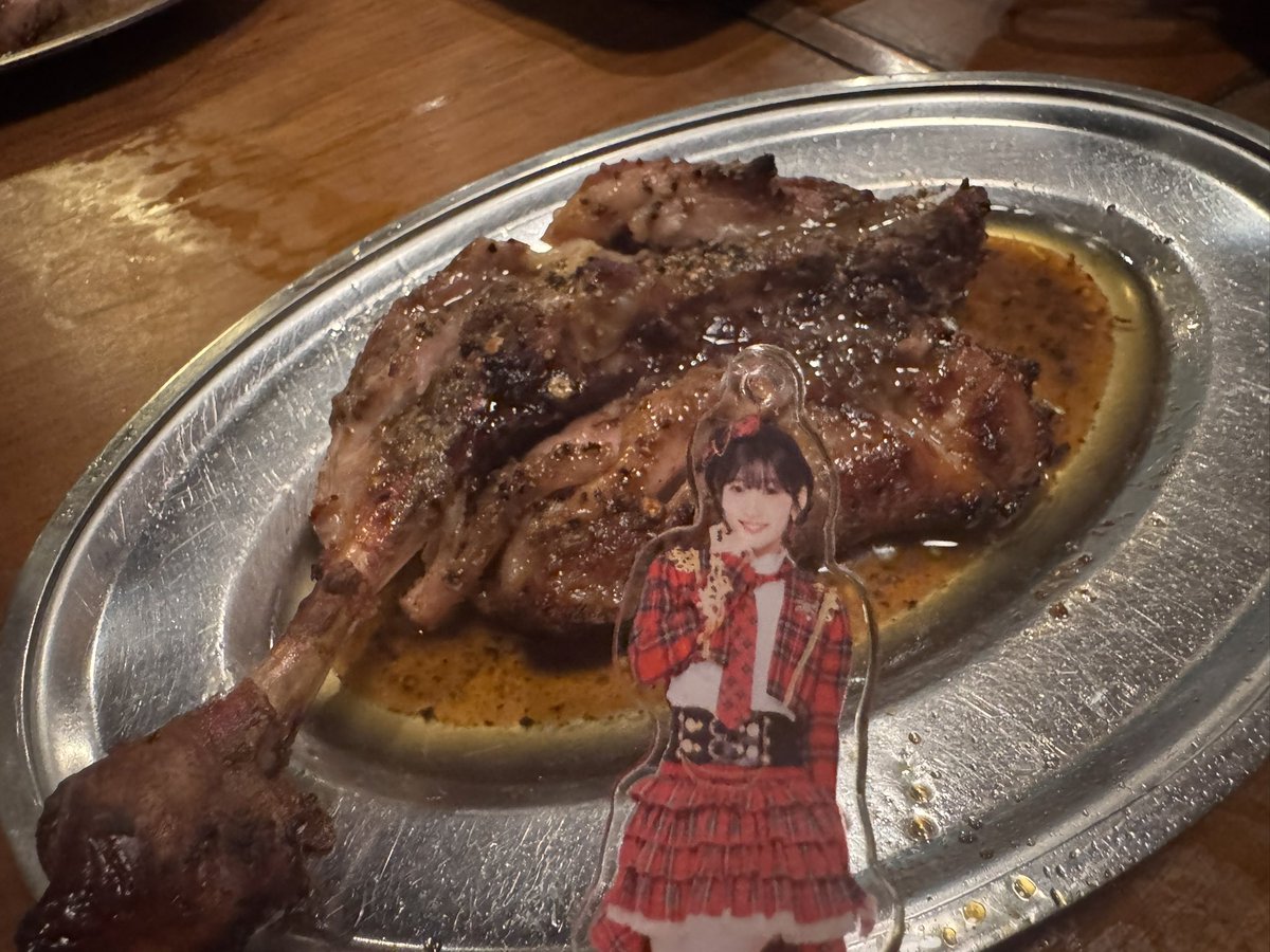 サント tweet media