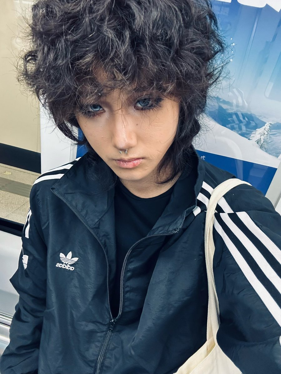 Rileyohch's tweet image. #queer #ftmboy hi‘