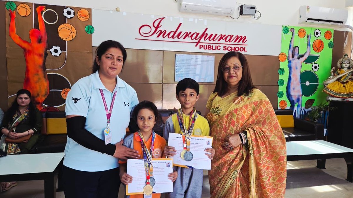 Indirapuram Public School, Crossings Republik tweet media