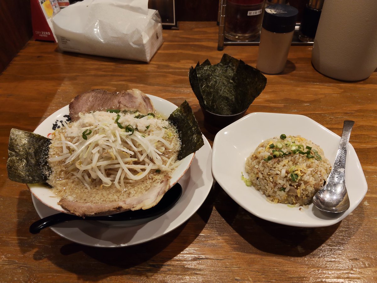 ぱーでん tweet media