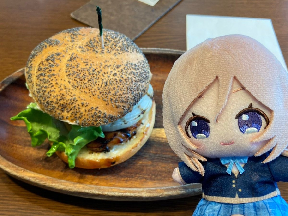 ろこ tweet media