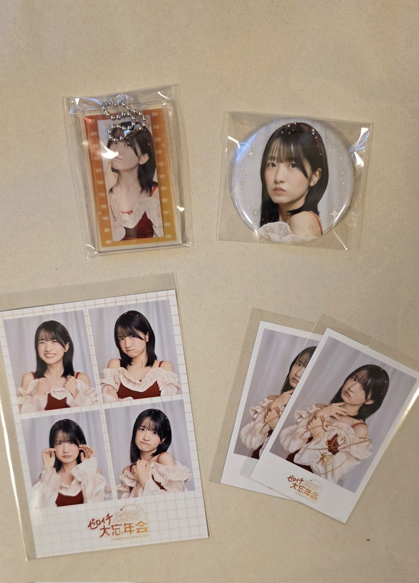 ゼロイチくじ大忘年会2025 ③
【求】
十味　B,C,D,E,F
【譲】
貝賀琴莉　B,D,E,F
加藤結　　C,D,E,F

同賞orD賞(缶バッジ)での交換希望です
(その他は応相談)

#ゼロイチくじ