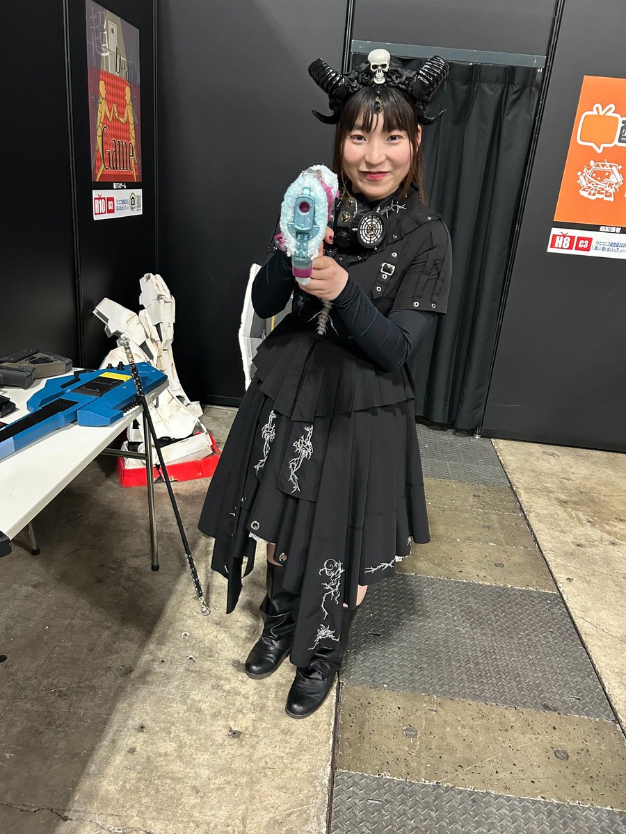 DarkWitchAzul's tweet photo. 👾💥🔫
#エンドフィールド
#ニコニコ超会議2026 https://t.co/yQQtYRPAhJ