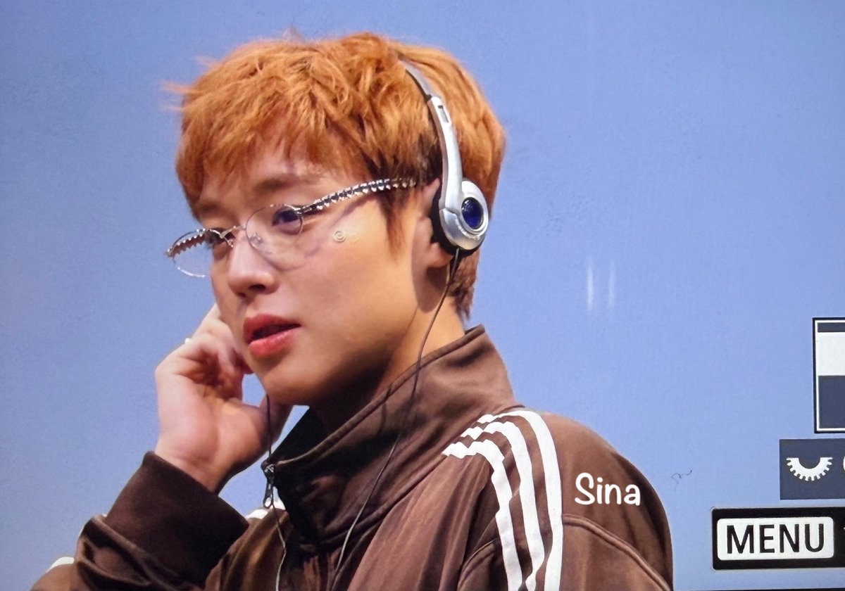 시나 tweet media