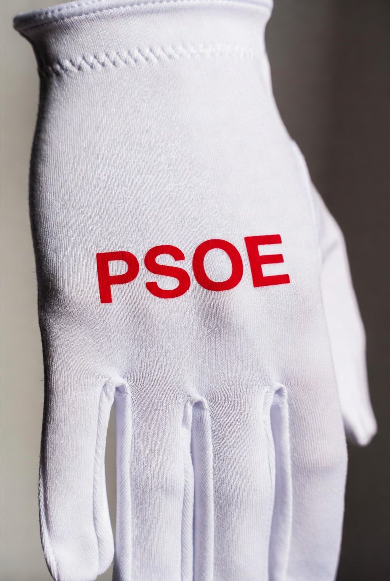 Perrote tweet media